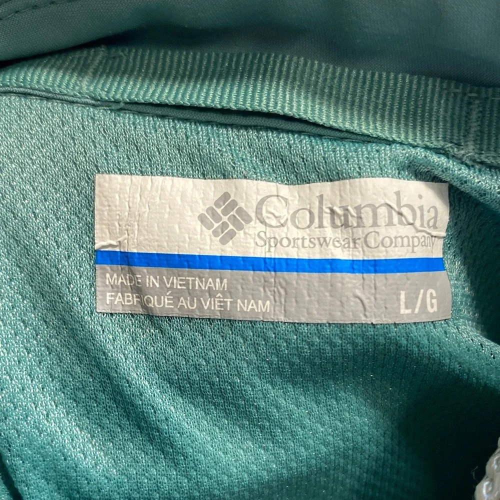 Columbia size‎ large Women's Teal lightweight Button Down Shirt fishing outdoors - Picture 2 of 9